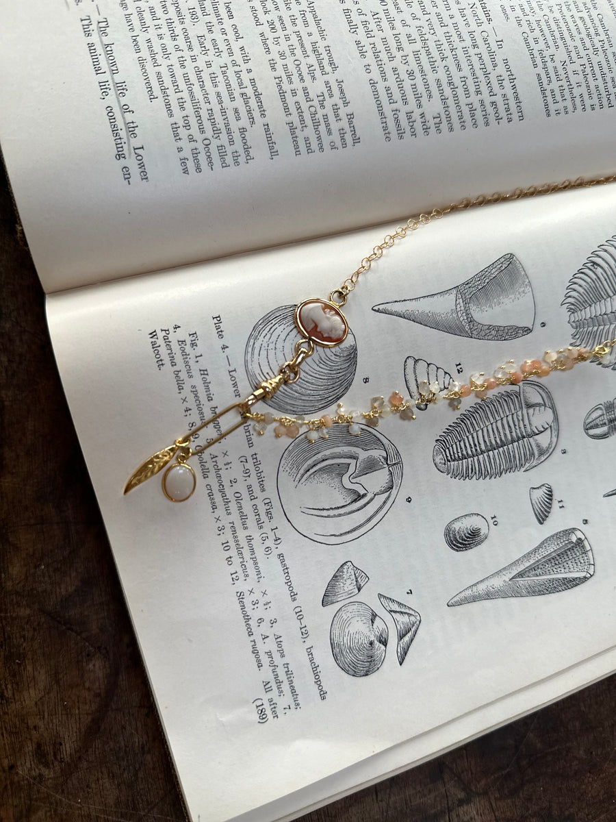Virginia Cameo Moonstone Necklace - Stone Cooper