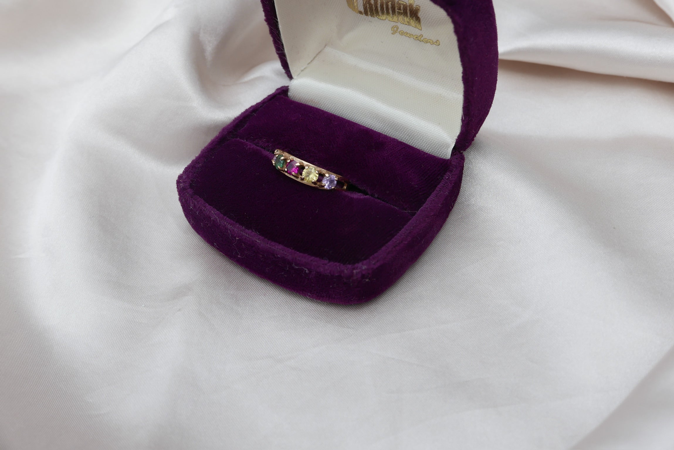Vintage Rainbow Mother's Ring 10K (7) - Stone Cooper