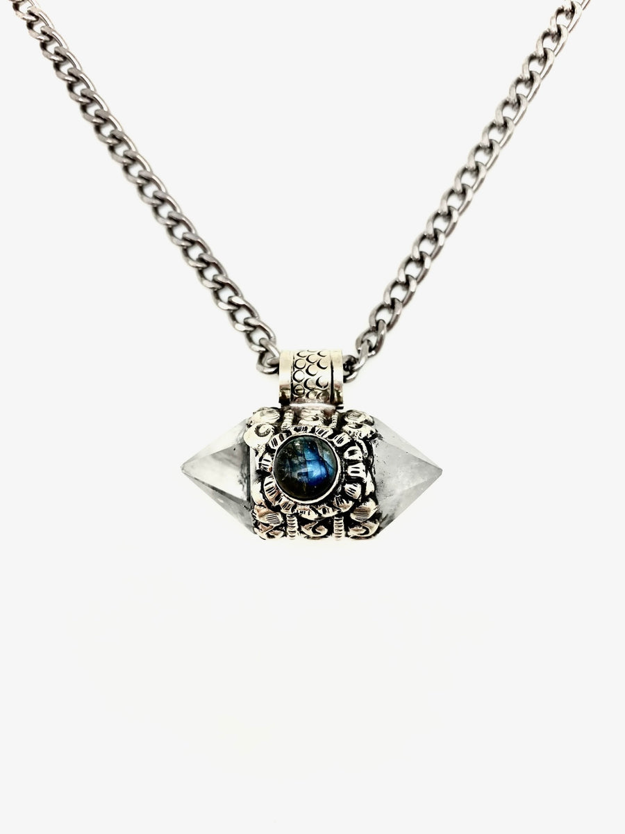 Gina Quartz & Labradorite Crystal Necklace - Stone Cooper