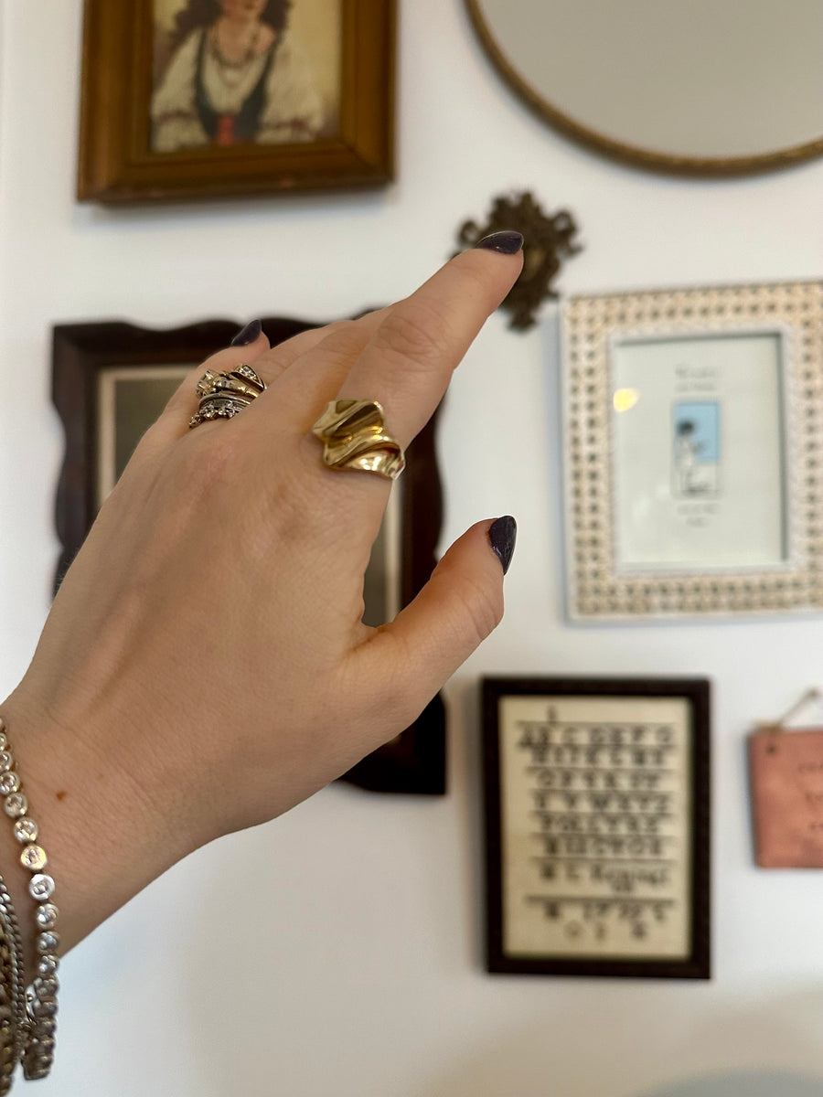 Retro 10K Gold Ridge Ring (8) - Stone Cooper