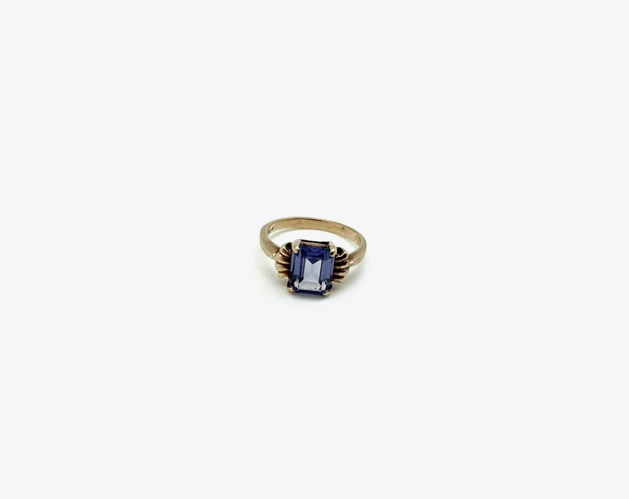Vintage Color-Changing Sapphire Ring - 10K (5.25) - Stone Cooper