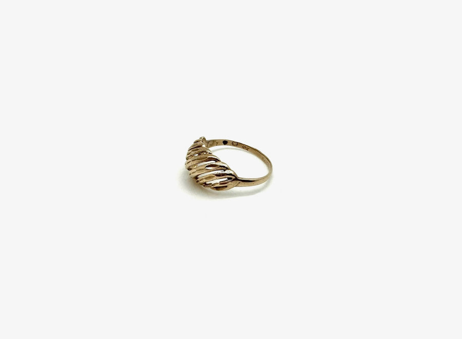 10K Vintage Shrimp Dome Ring (5.5) - Stone Cooper