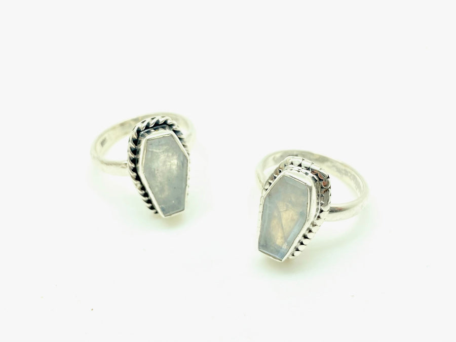 Transcendant Ring (Onyx, Labradorite or Moonstone) - Stone Cooper