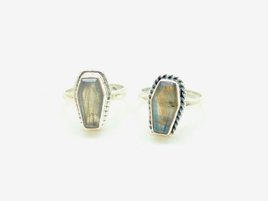 Transcendant Ring (Onyx, Labradorite or Moonstone) - Stone Cooper