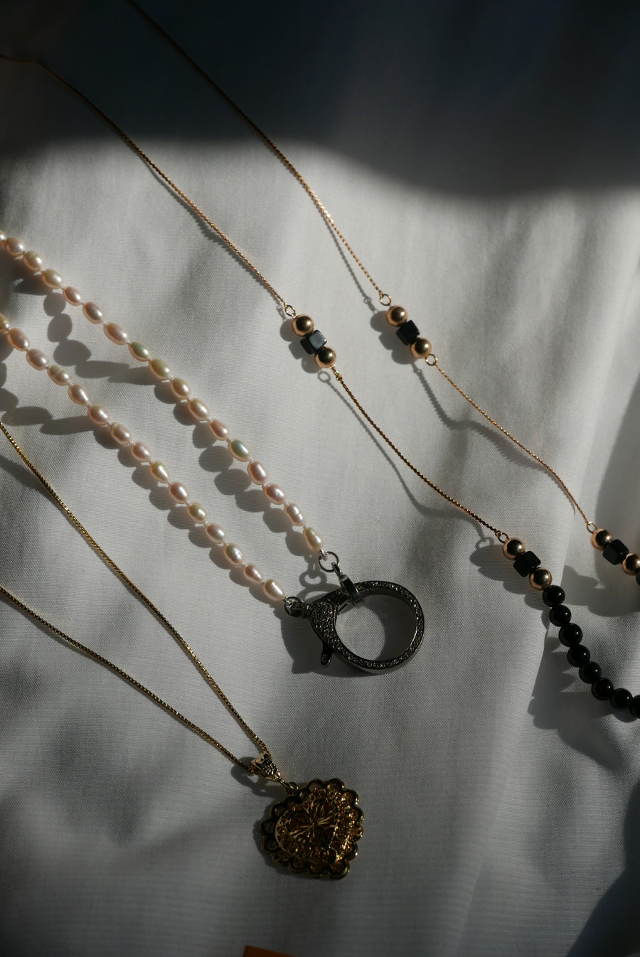 Pearl_Diamond_Clasp_Necklace