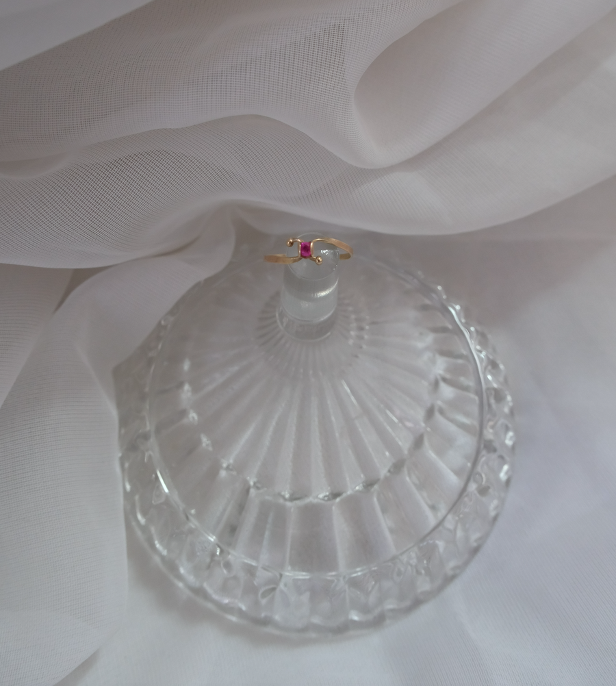 Dainty 14K Vintage Ruby Ring (6.5) - Stone Cooper