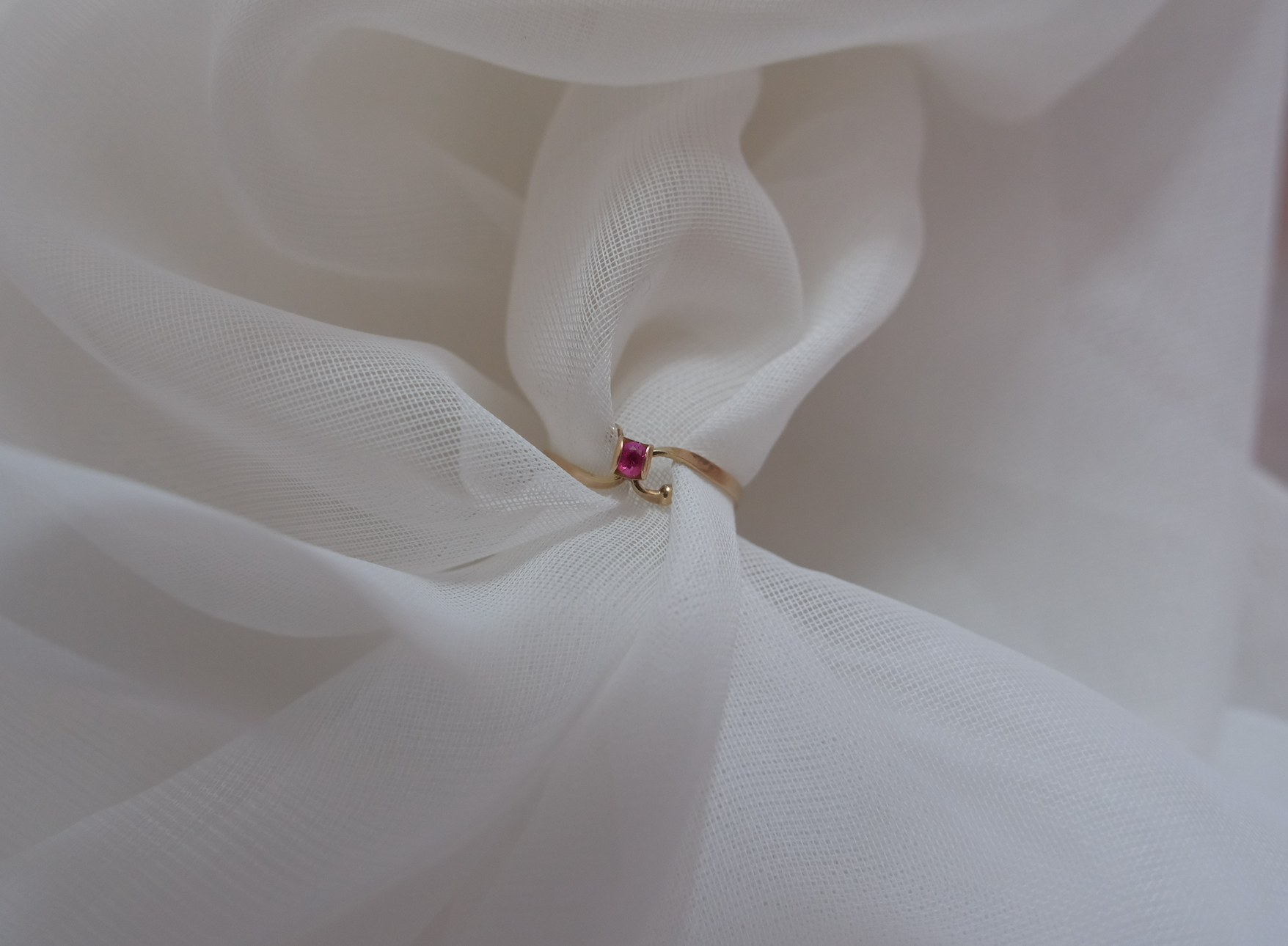 Dainty 14K Vintage Ruby Ring (6.5) - Stone Cooper