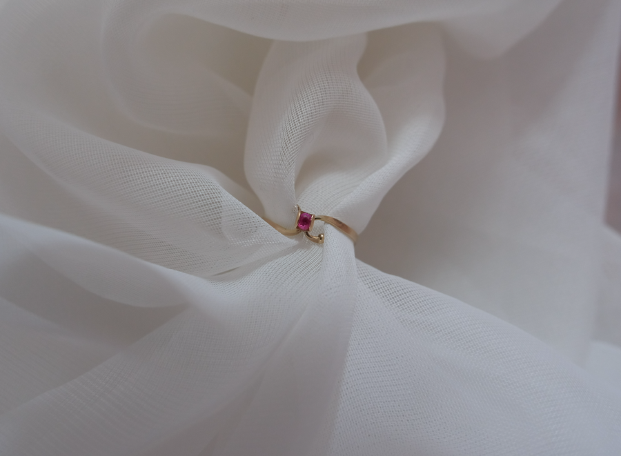 Dainty 14K Vintage Ruby Ring (6.5) - Stone Cooper