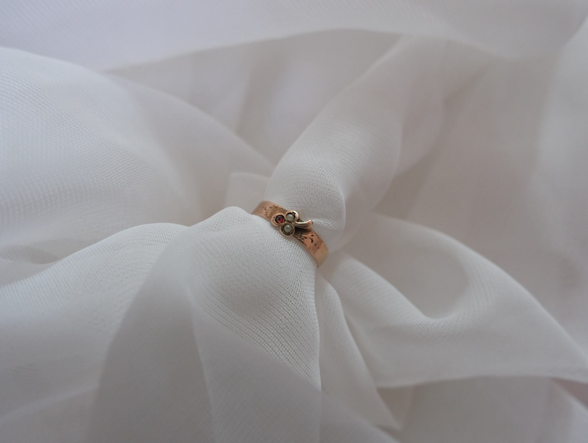 9K Antique Clover Pinky Ring (4) - Stone Cooper