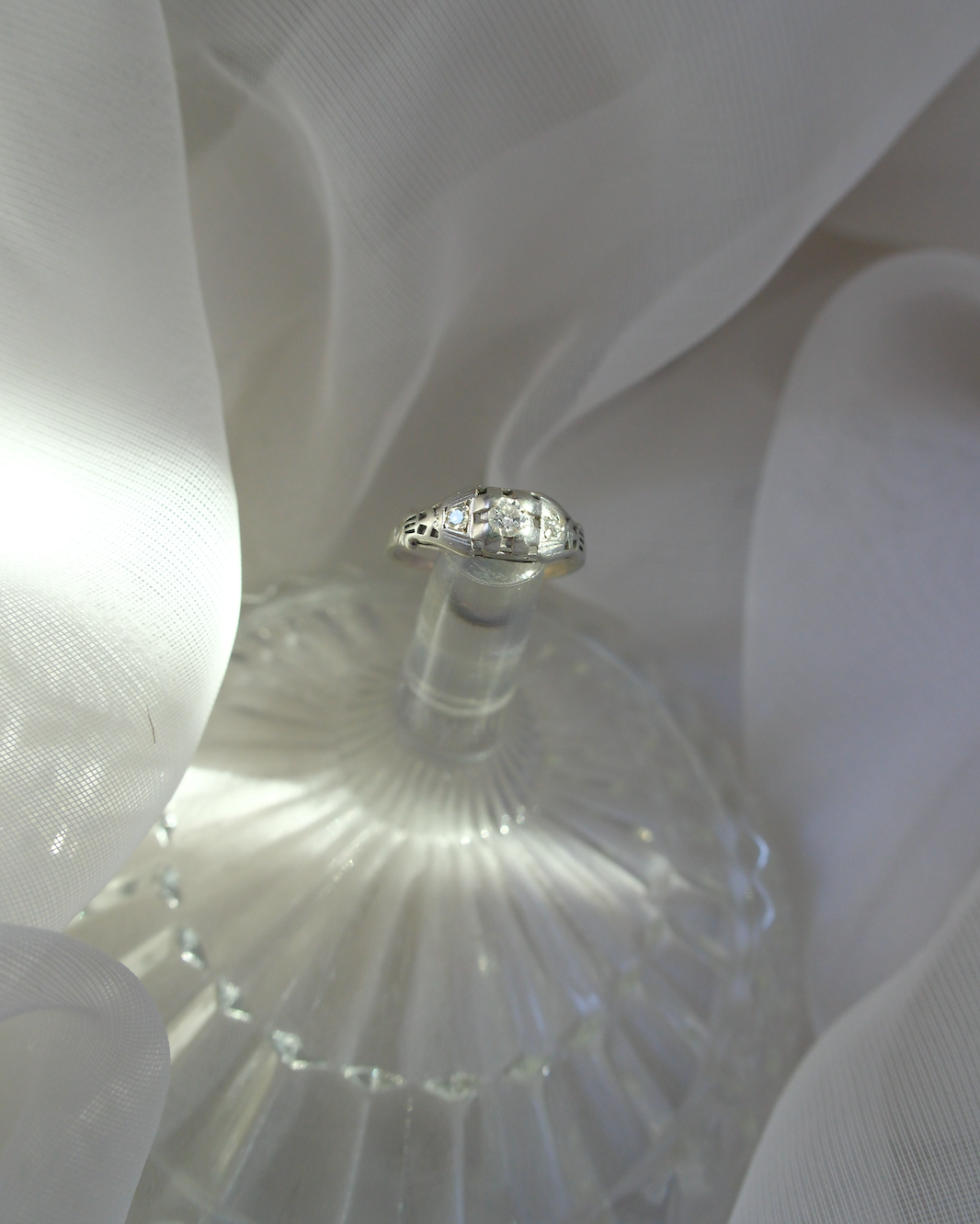 Antique 18K Deco Diamond Star Ring (7.25) - Stone Cooper