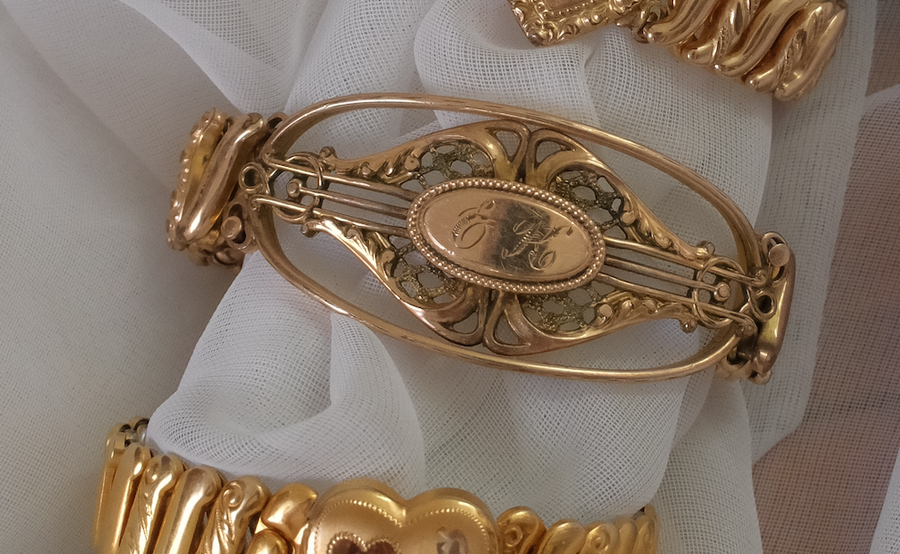 Engraved 'EK' Antique Gold Filled Expansion Bracelet - Stone Cooper