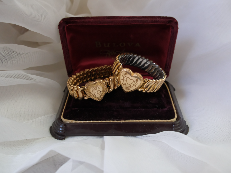 Darcy Antique Sweetheart Expansion Bracelet - Stone Cooper