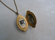 Rosemary Gold-Filled Engraved Locket - Stone Cooper