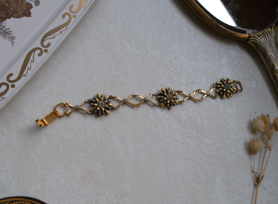 Debra Aquamarine Flower Link Bracelet - Stone Cooper