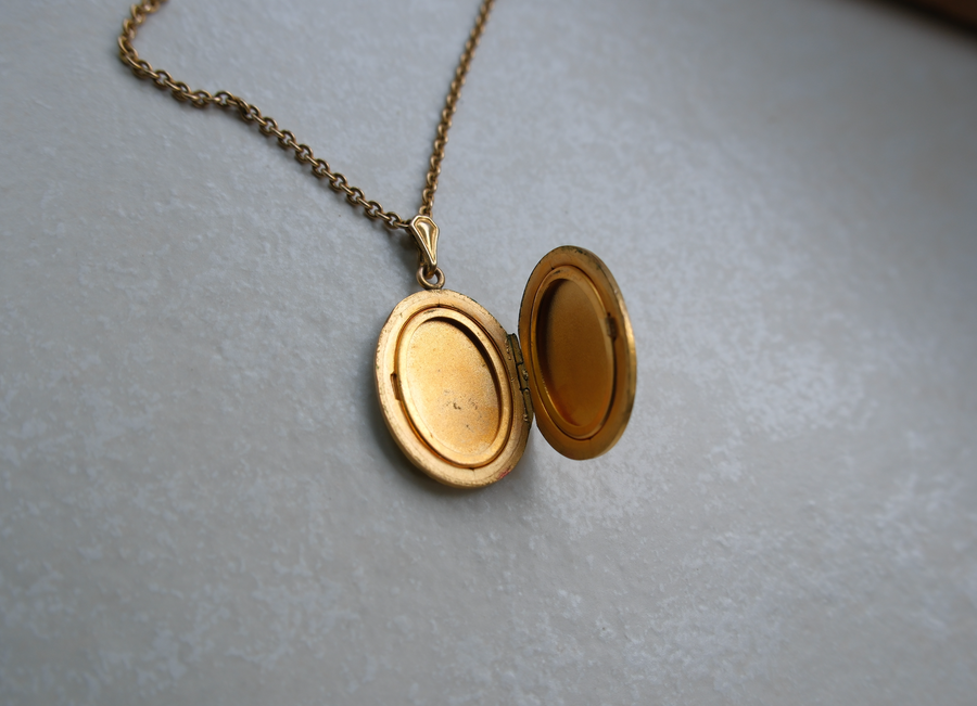 Frances Gold-Filled Oval Locket - Stone Cooper
