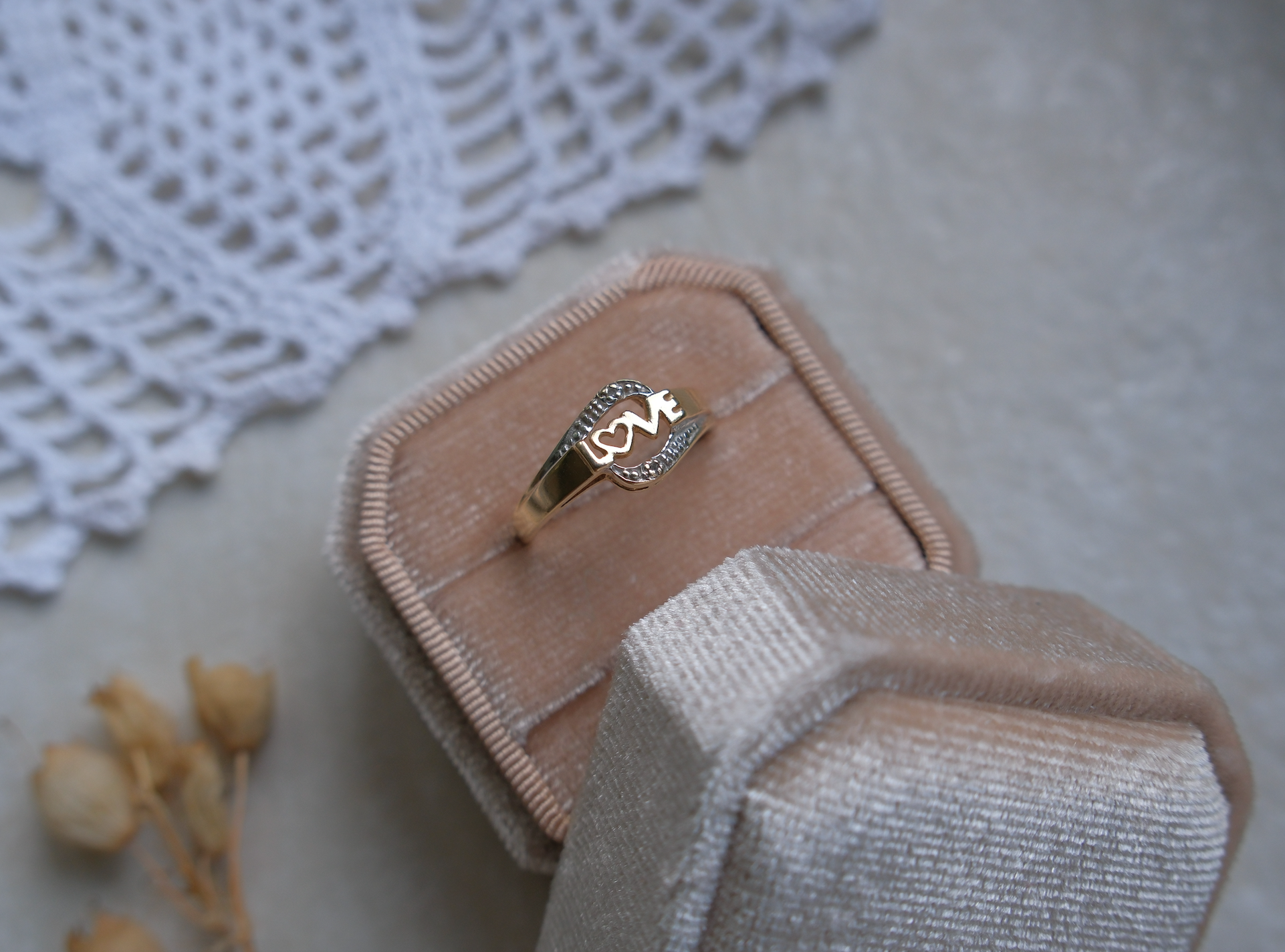 10K Diamond 'LOVE' Ring (7.5) - Stone Cooper