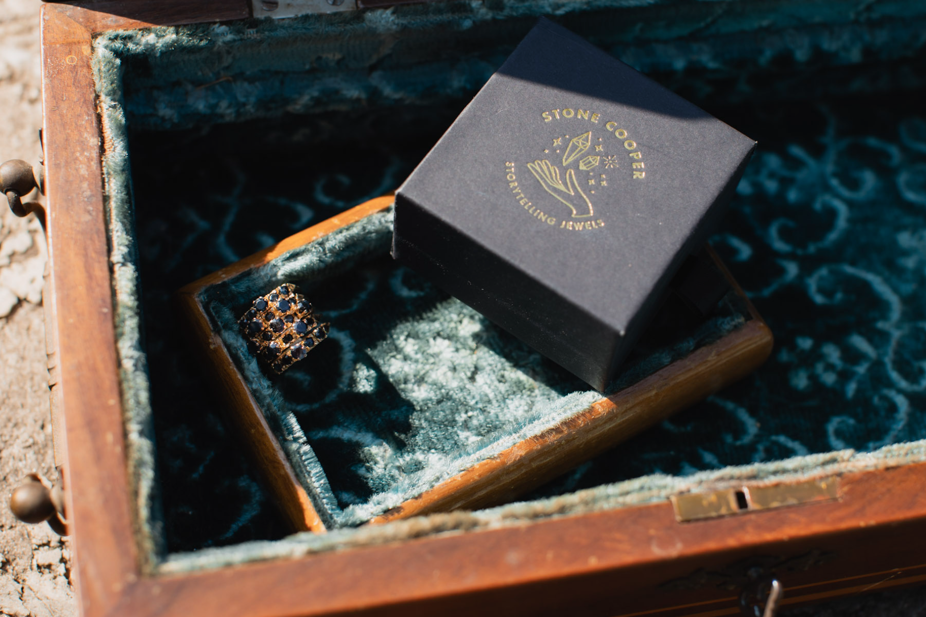 10K Sapphire Hinged Stacked Ring (6) - Stone Cooper