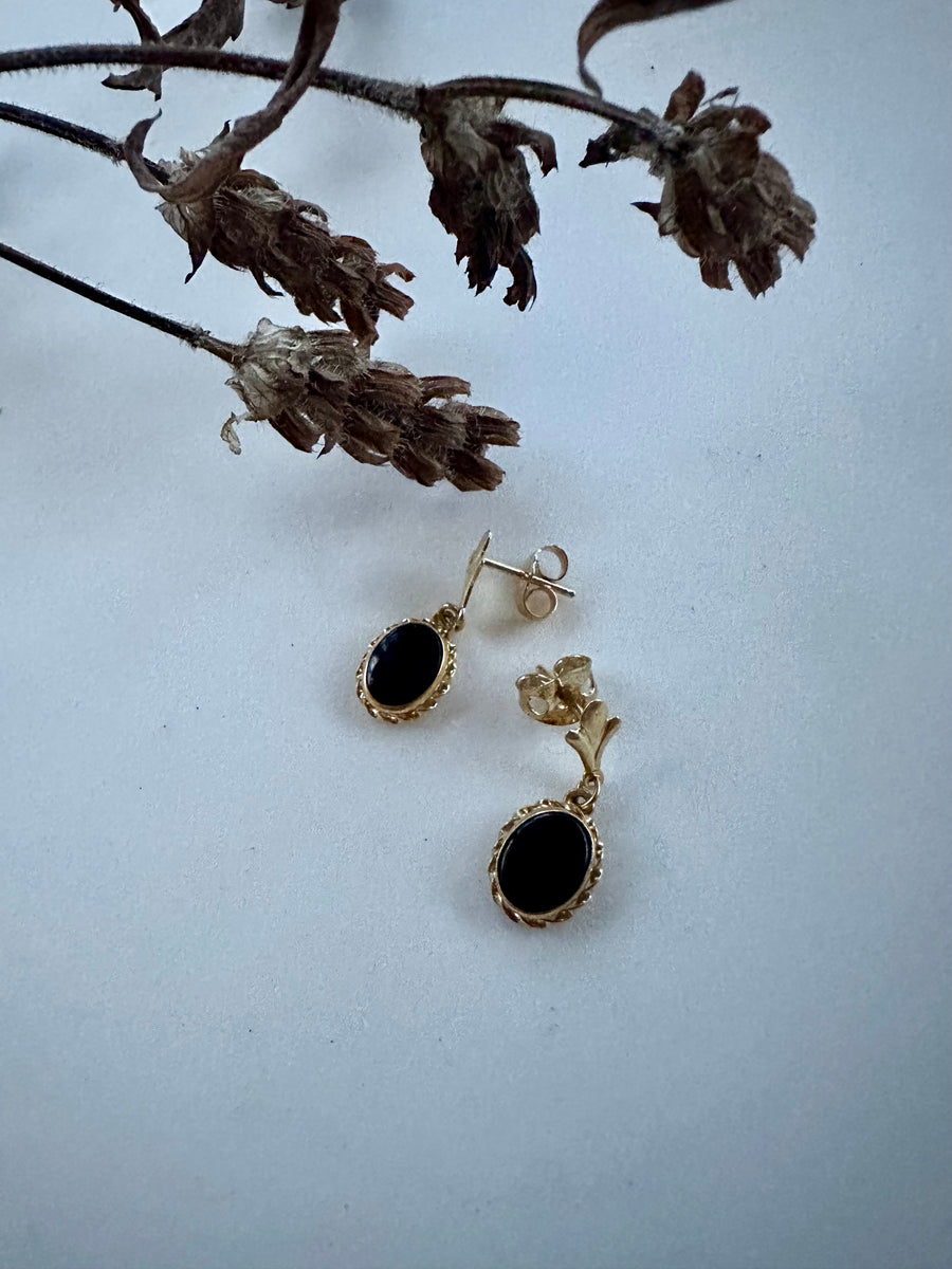 Onyx Ruthie Studs (14K)