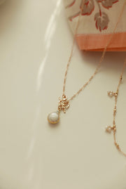 Sunbeam Pearl Toggle Necklace - Stone Cooper