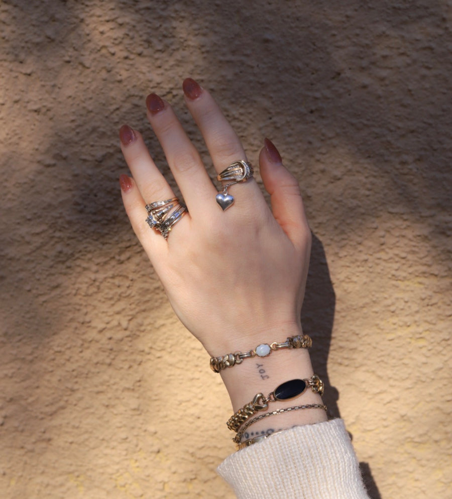 10K Diamond Buckle Ring (6.5)