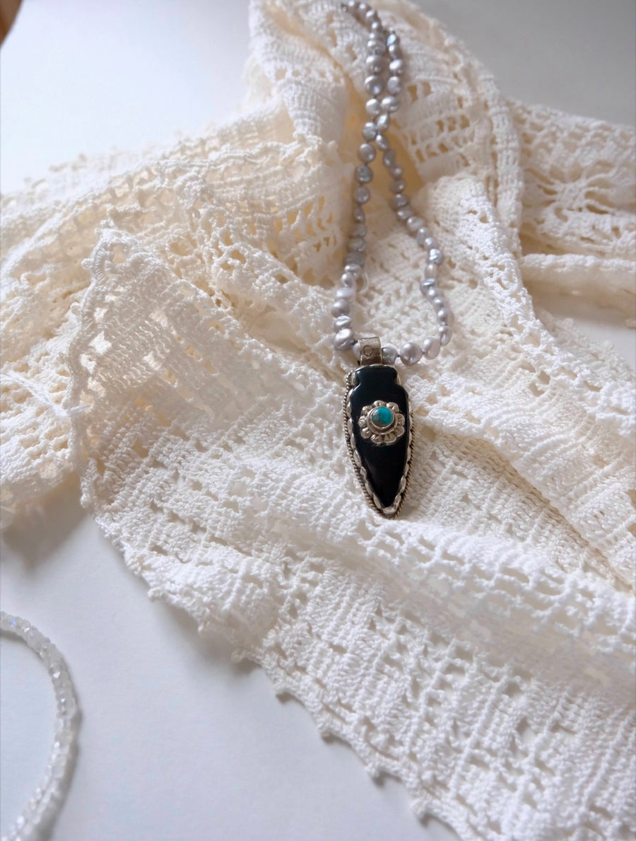 Pearl Onyx Arrowhead Necklace - Stone Cooper