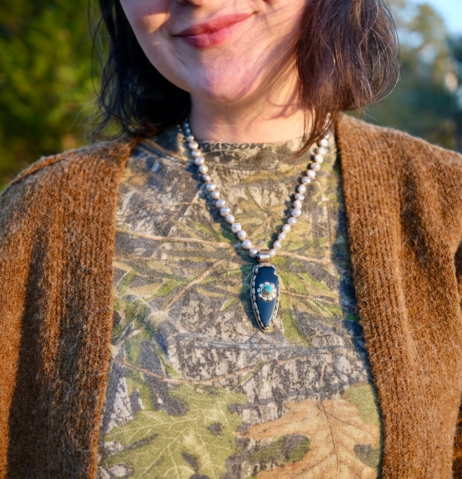 Pearl Onyx Arrowhead Necklace - Stone Cooper