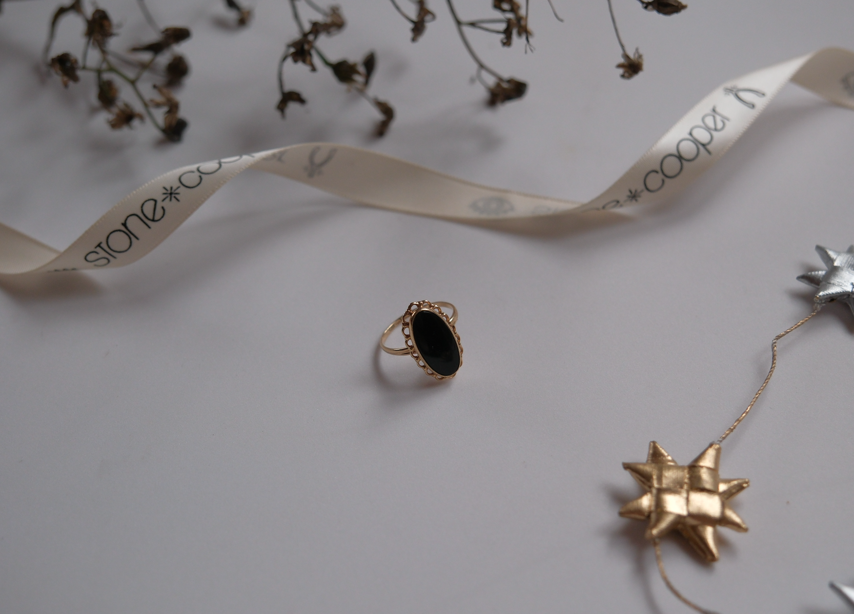 10K Vintage Onyx Ring (6.5)