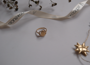 10K Gold Oval Signet Ring (7.75)