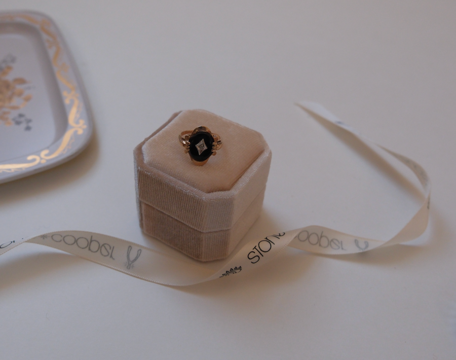 10K Vintage Onyx Diamond Ring (6.25)