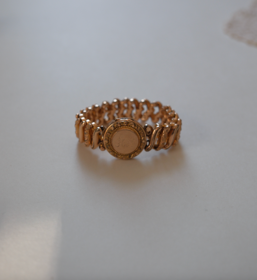 H.N. Antique Sweetheart Expansion Locket Bracelet