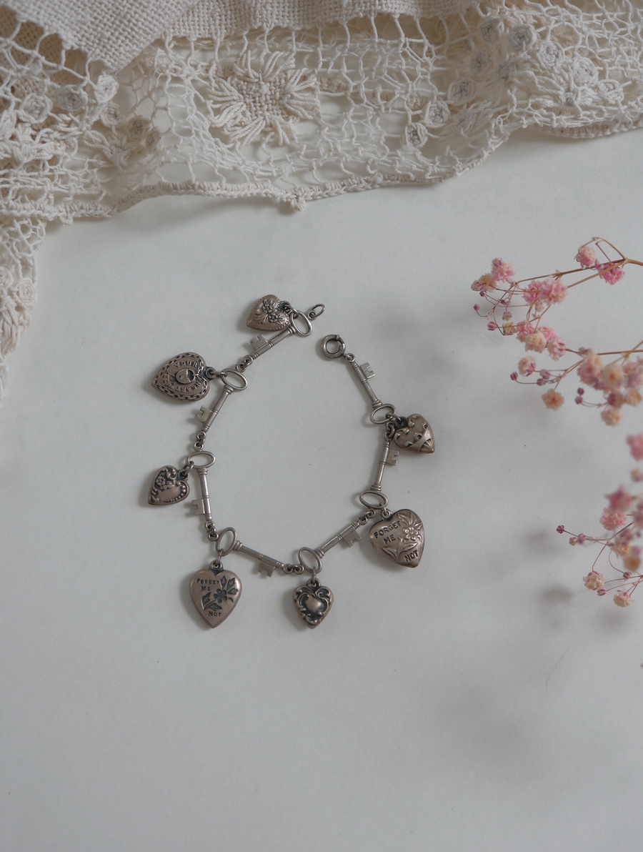 Victorian Puffy Hearts 'Forget Me Not' Sterling Bracelet