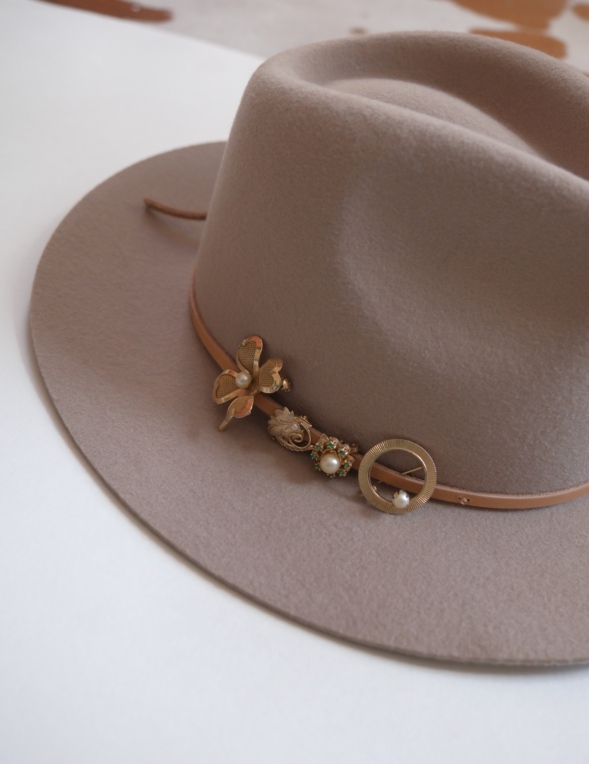 Vintage Lucky Pearl Brooch Set - Stone Cooper