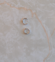 Sterling Chain Huggies - Stone Cooper