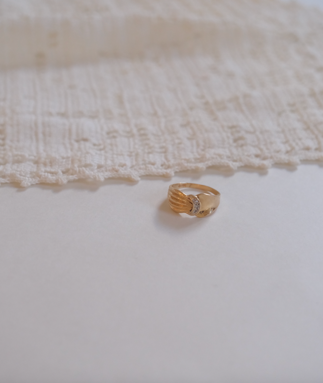 10K Vintage Diamond Moon Bow Ring (8.5) - Stone Cooper