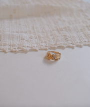 10K Vintage Diamond Moon Bow Ring (8.5) - Stone Cooper