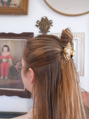 Gold Shell Mini Claw Hairclip - Stone Cooper