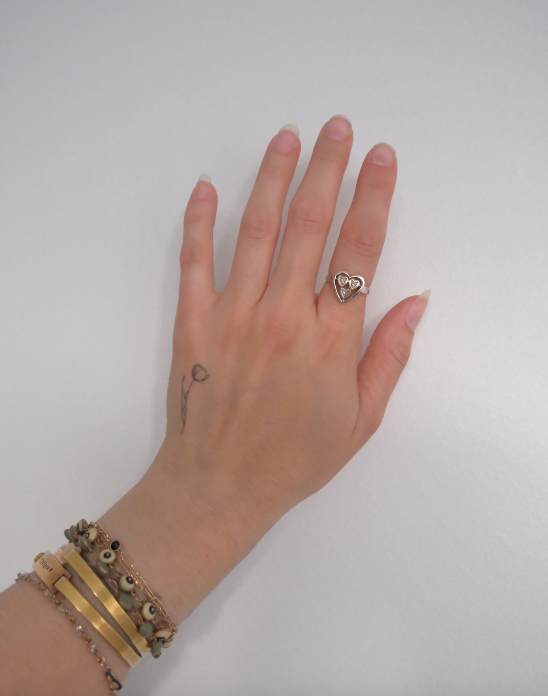 Vintage 14K White Gold Diamond Heart Ring (7)