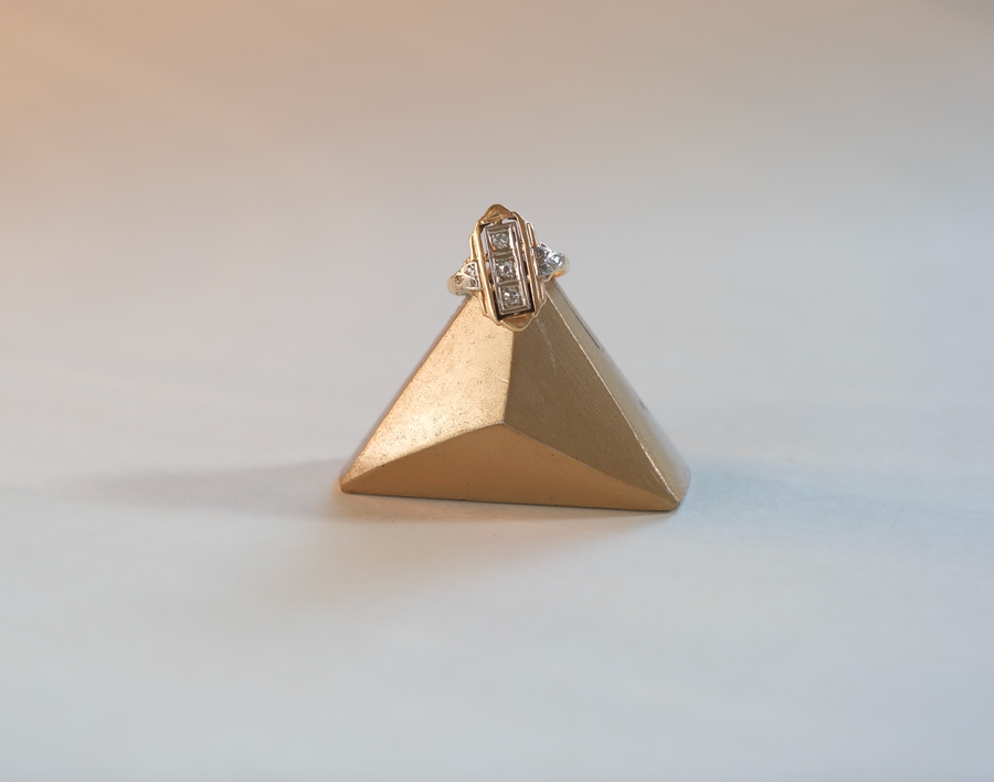 14K Two-Toned Deco Diamond Ring (4)