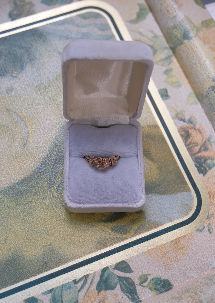 10K Gold Victorian Clasped Hands Fede Gimmel Ring (7)
