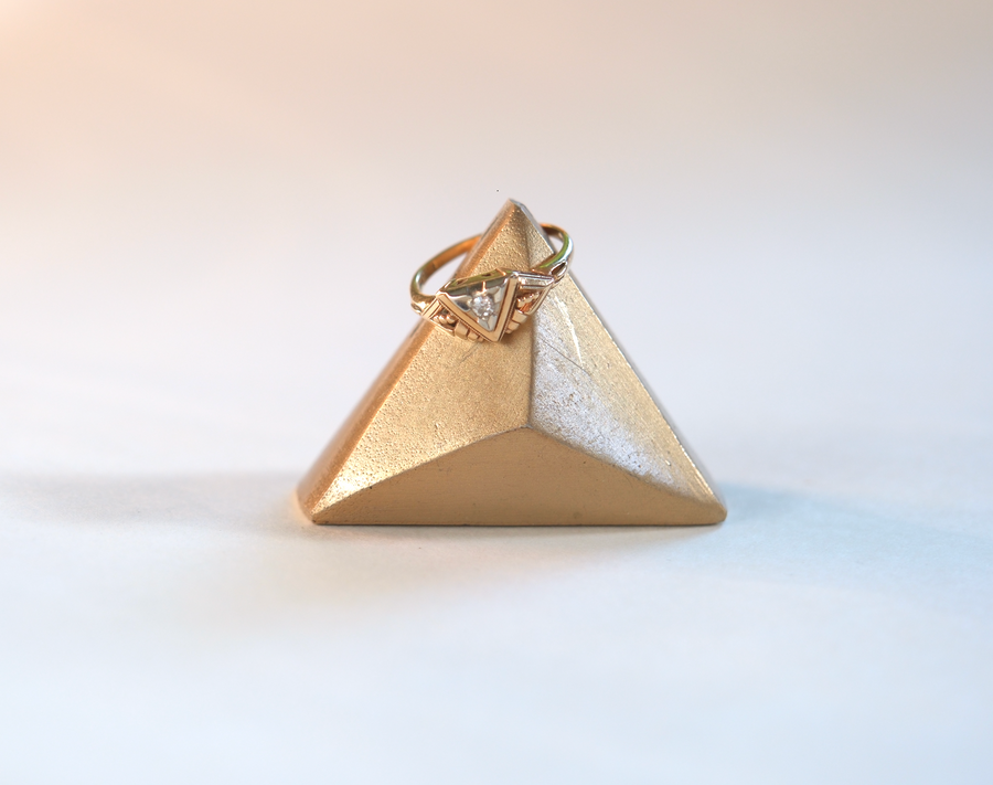 14K Antique Diamond Triangle 'Fidelity' Ring (6)