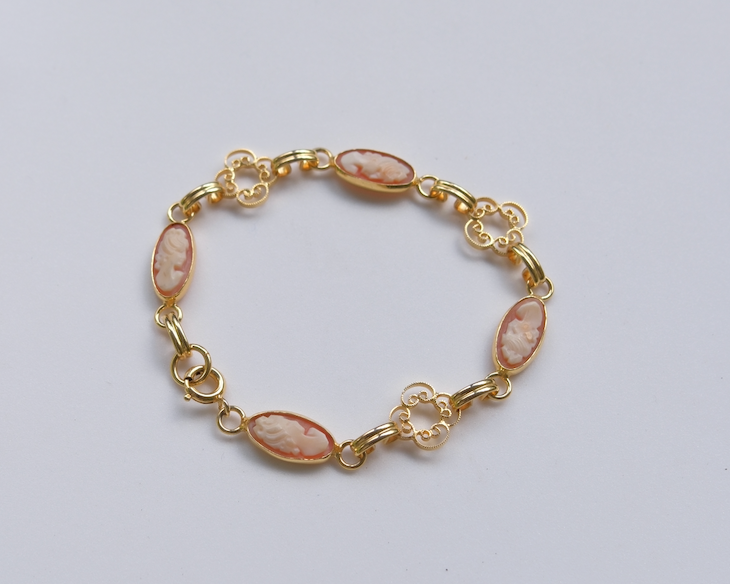 Maggie Cameo Filigree Bracelet - Stone Cooper