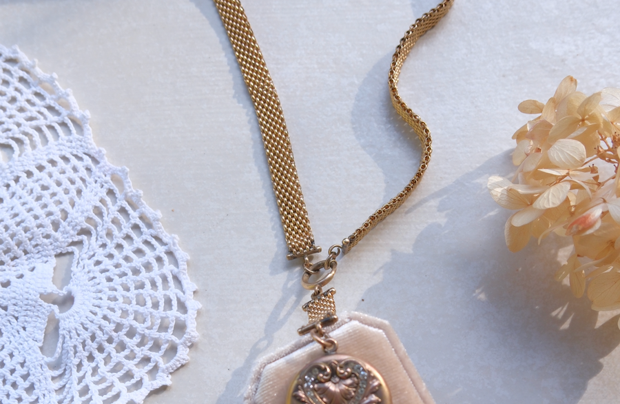 Honey Crystal Locket, Mesh Gold-Filled Chain - Stone Cooper