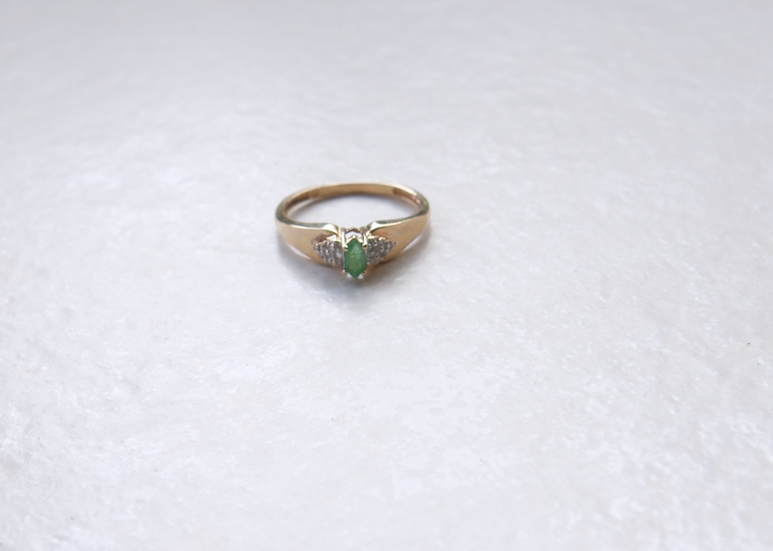 Emerald 10K Estate Ring (7) - Stone Cooper